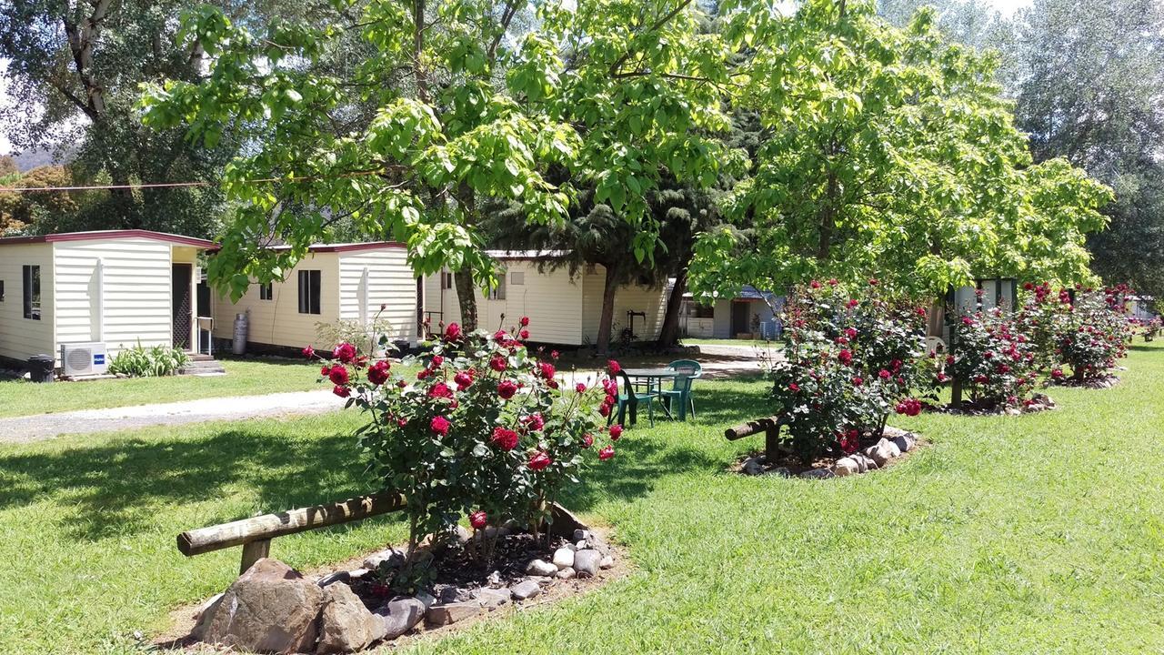 Khancoban Lakeside Caravan Park エクステリア 写真