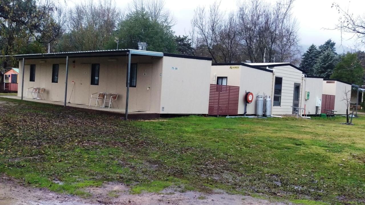 Khancoban Lakeside Caravan Park エクステリア 写真